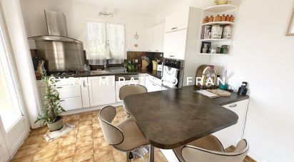 House 4 rooms of 76 m² in Toulon (83200)