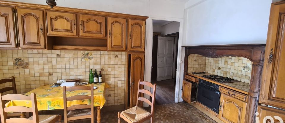 House 11 rooms of 200 m² in Gramat (46500)