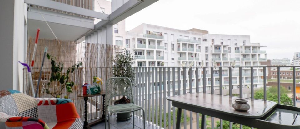 Appartement 3 pièces de 79 m² à Ivry-sur-Seine (94200)