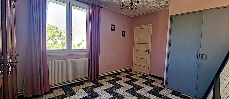 House 5 rooms of 92 m² in Orsan (30200)