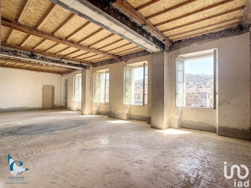 Appartement 1 pièce de 153 m² à Nice (06300)