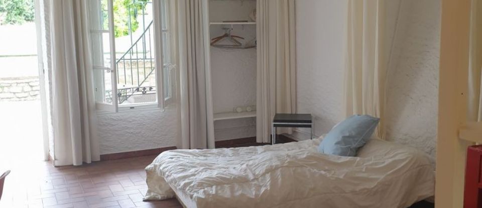 House 6 rooms of 257 m² in Nîmes (30000)