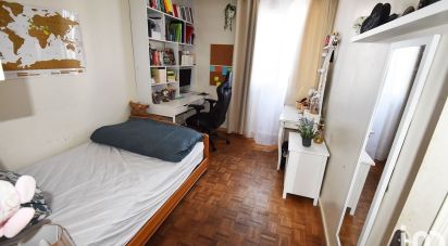 Apartment 3 rooms of 56 m² in Versailles (78000)