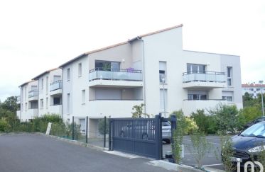 Apartment 2 rooms of 43 m² in Niort (79000)