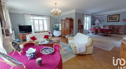 House 10 rooms of 334 m² in Lacs (36400)