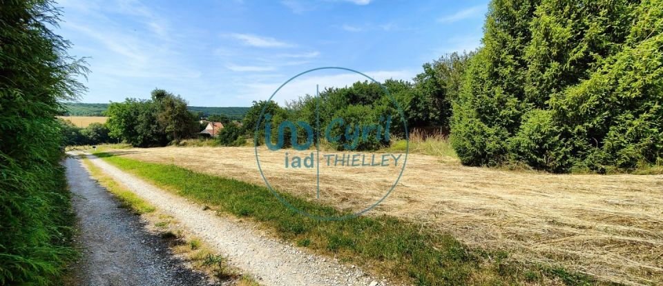 Land of 1,653 m² in Boult (70190)
