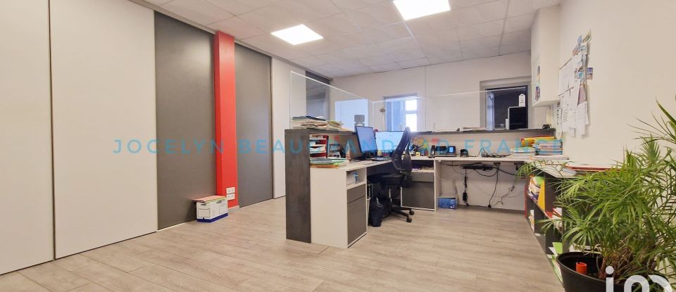 Offices of 147 m² in Toulon (83000)