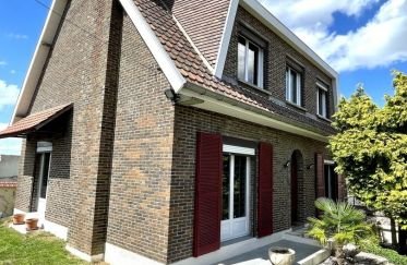 House 6 rooms of 130 m² in Lewarde (59287)