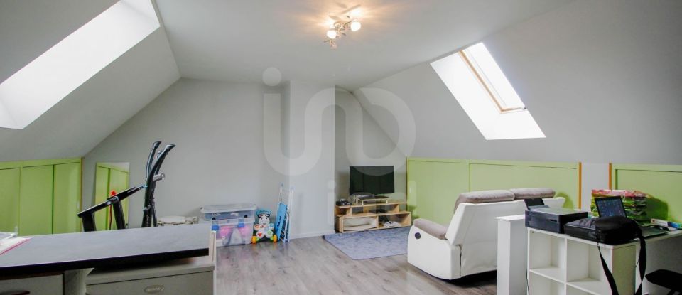 House 5 rooms of 112 m² in Ézy-sur-Eure (27530)