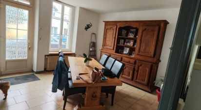 House 4 rooms of 94 m² in Le Lude (72800)
