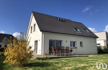 House 6 rooms of 120 m² in Isneauville (76230)