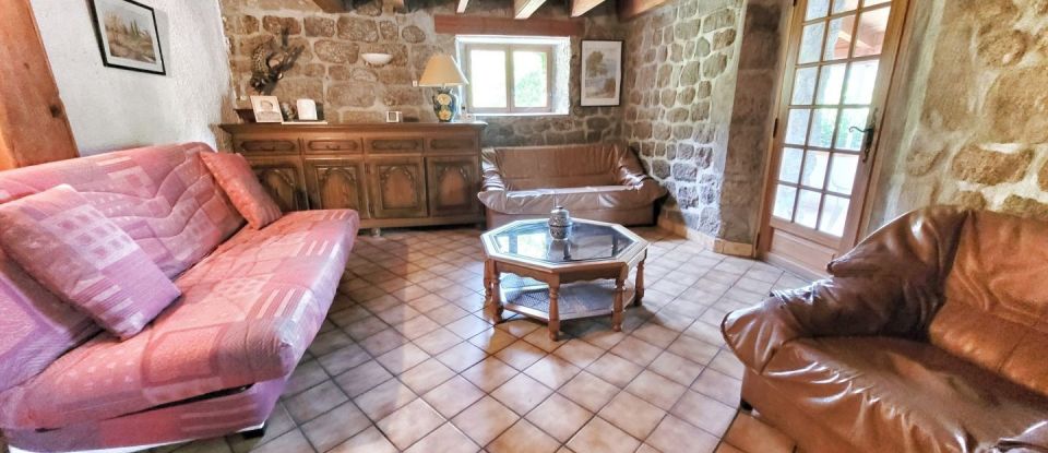 Country house 8 rooms of 135 m² in - (07160)