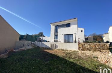 House 4 rooms of 90 m² in Seillons-Source-d'Argens (83470)