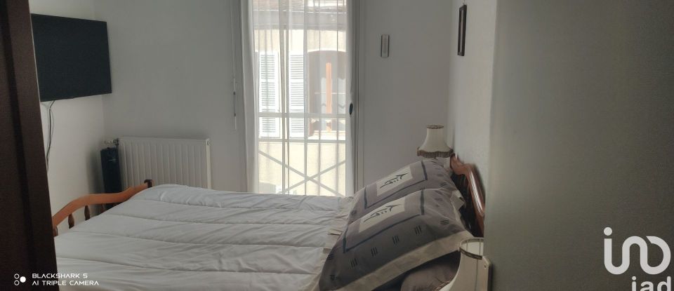 Apartment 3 rooms of 67 m² in Sens (89100)