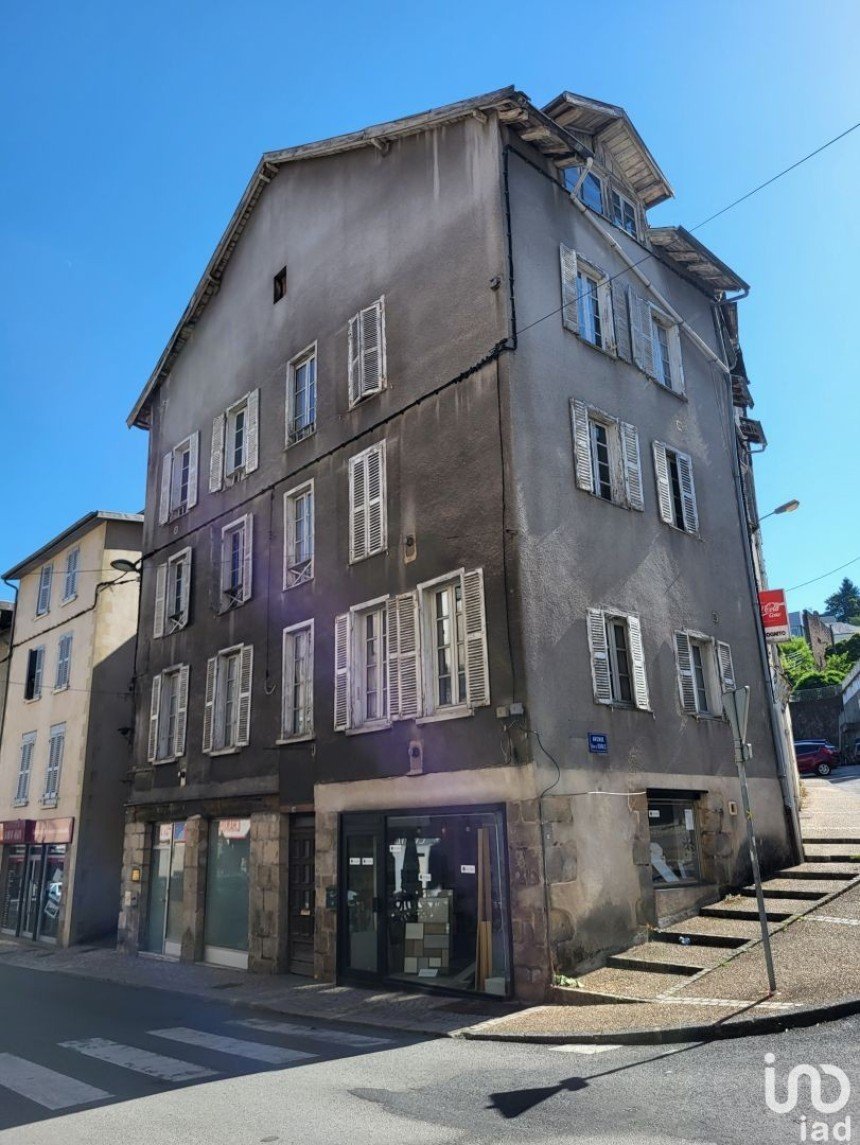 Building in Tulle (19000) of 200 m²