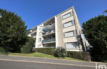 Apartment 4 rooms of 85 m² in Viry-Châtillon (91170)