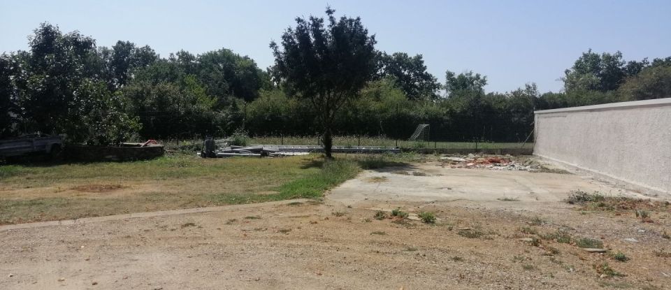 Land of 892 m² in Buxerolles (86180)