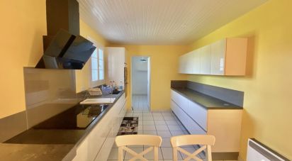 House 5 rooms of 140 m² in Montardon (64121)
