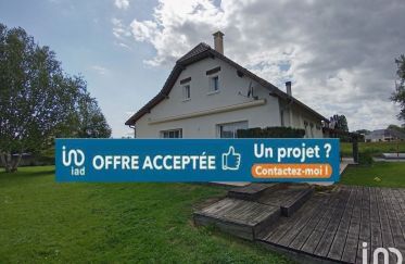 Maison 5 pièces de 115 m² à Oloron-Sainte-Marie (64400)