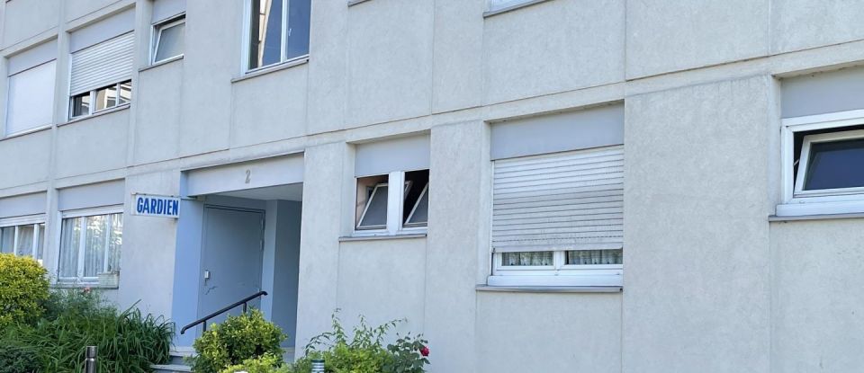 Appartement 4 pièces de 87 m² à Clichy-sous-Bois (93390)