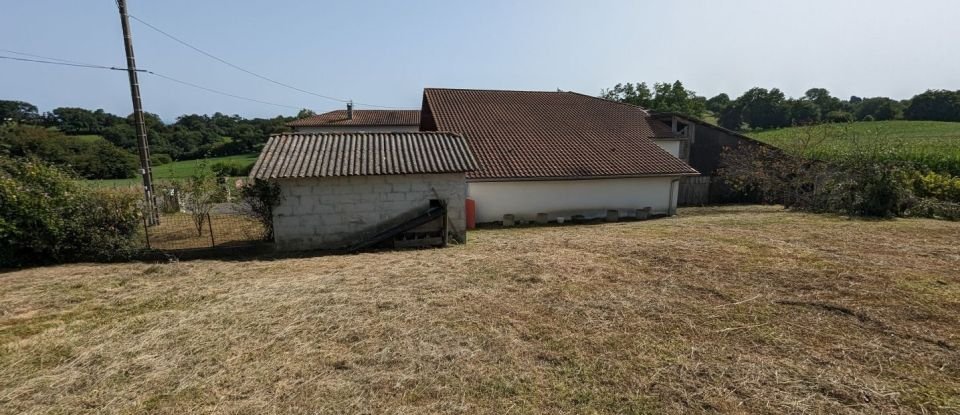 Maison de village 6 pièces de 128 m² à Amendeuix-Oneix (64120)