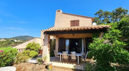 House 5 rooms of 135 m² in LES ISSAMBRES (83380)