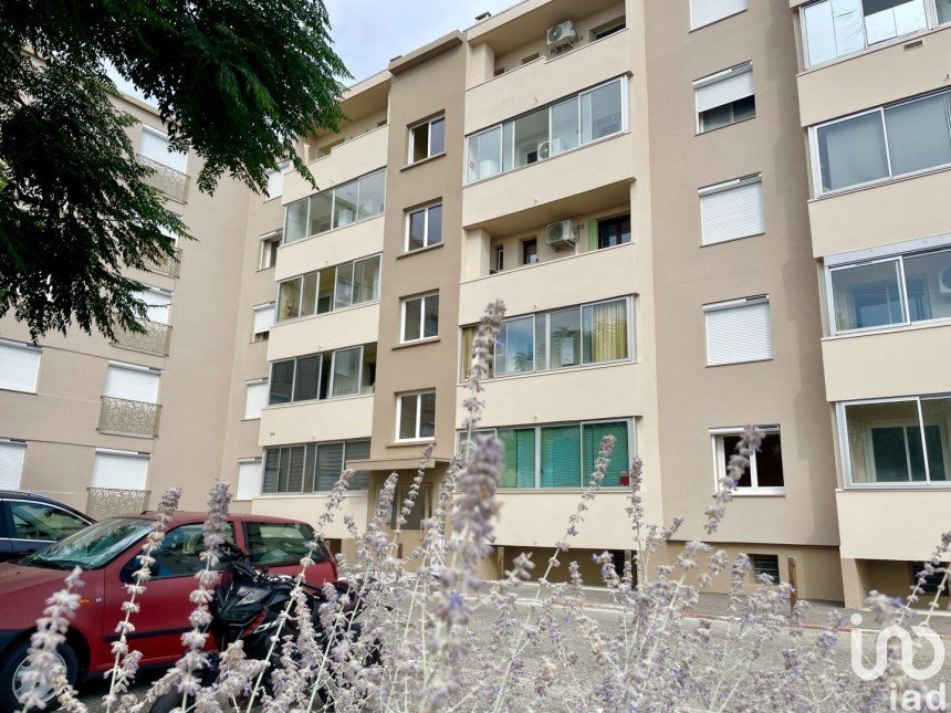Apartment 4 rooms of 63 m² in Orange (84100)