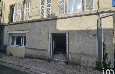 Apartment 3 rooms of 82 m² in Pons (17800)
