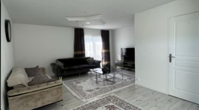 Duplex 5 rooms of 90 m² in Provins (77160)