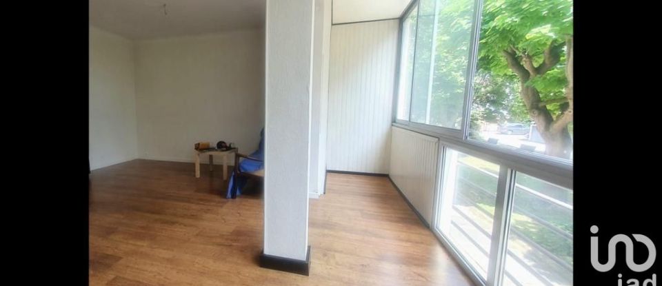 Appartement 3 pièces de 75 m² à Montreuil (93100)