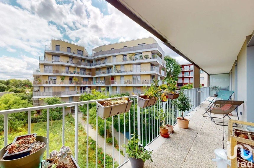 Appartement 4 pièces de 82 m² à Romainville (93230)