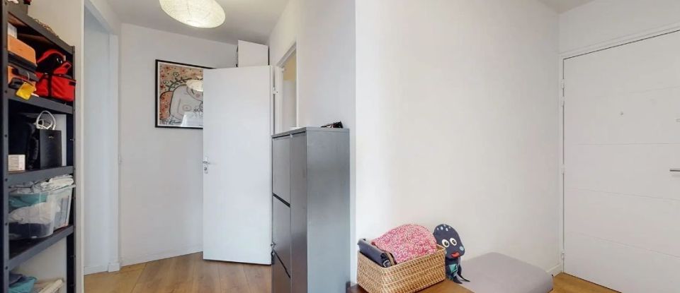 Apartment 4 rooms of 82 m² in Romainville (93230)