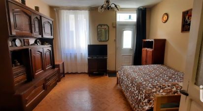 House 5 rooms of 91 m² in Boisse-Penchot (12300)