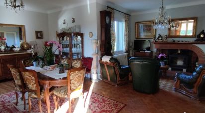 House 11 rooms of 242 m² in Pineuilh (33220)