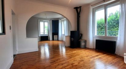 House 5 rooms of 140 m² in Montbazens (12220)