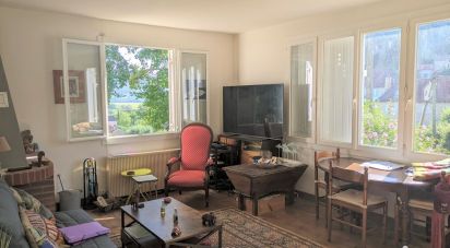 House 3 rooms of 65 m² in Saint-Cyprien (24220)