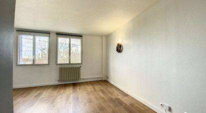 Apartment 1 room of 27 m² in Rueil-Malmaison (92500)