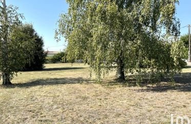 Land of 1,335 m² in Juscorps (79230)