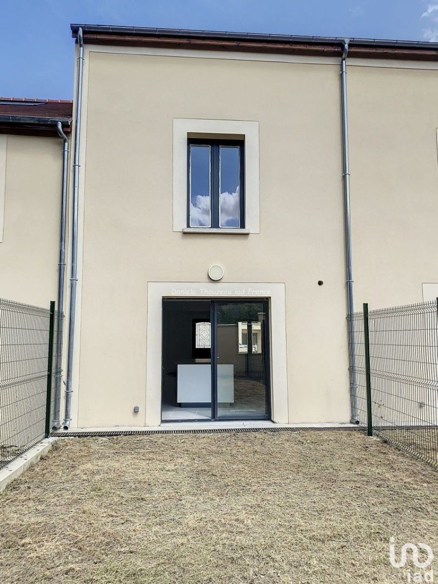 House 6 rooms of 117 m² in Guignes (77390)