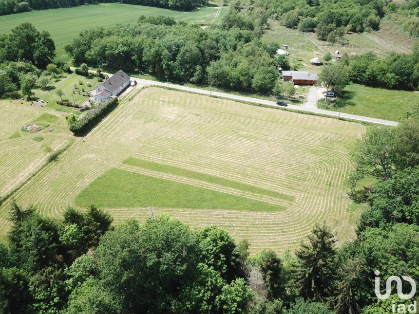 Terrain de 7 602 m² à Saint-Paul-la-Roche (24800)