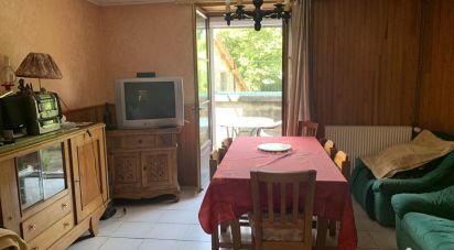 House 4 rooms of 77 m² in Champsevraine (52500)