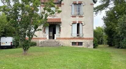 Country house 6 rooms of 121 m² in Pontigny (89230)