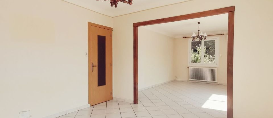House 6 rooms of 181 m² in Champ-sur-Drac (38560)