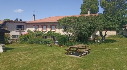 Country house 6 rooms of 200 m² in Boisset (43500)