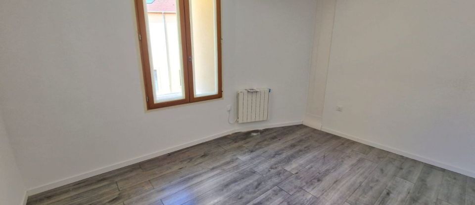 House 7 rooms of 101 m² in Guignes (77390)