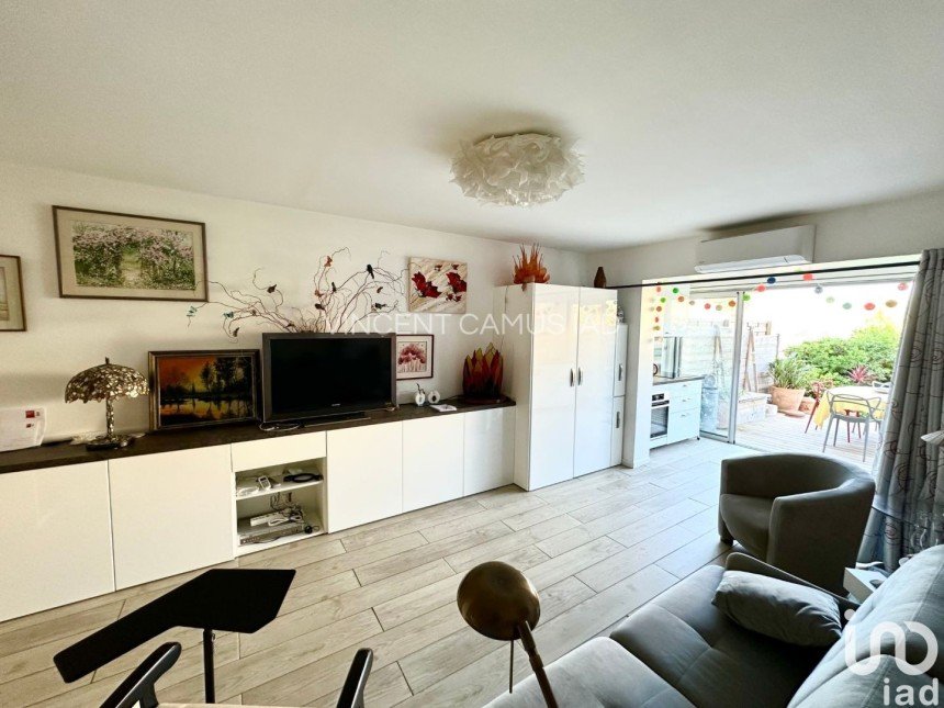 Appartement 2 pièces de 51 m² à Six-Fours-les-Plages (83140)
