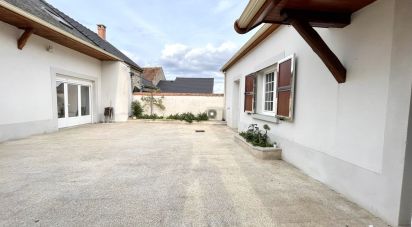 House 9 rooms of 122 m² in Bouray-sur-Juine (91850)