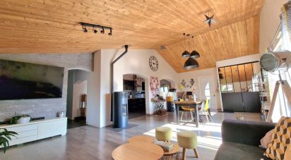 House 8 rooms of 151 m² in Grosbreuil (85440)