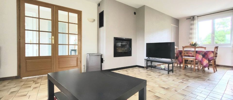 House 5 rooms of 104 m² in Vrigne-aux-Bois (08330)
