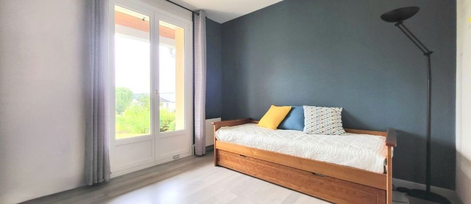 House 5 rooms of 104 m² in Vrigne-aux-Bois (08330)